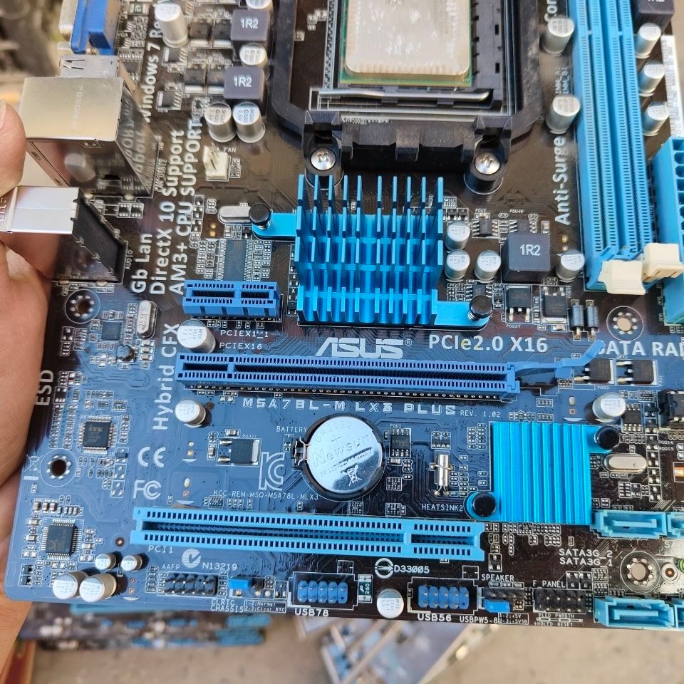 เมนบอร์ด ASUS M5A78L-M LX PLUS (ชิปเซ็ต AMD 760G) สำหรับ CPU AM3/AM3+ รองรับ 8-core