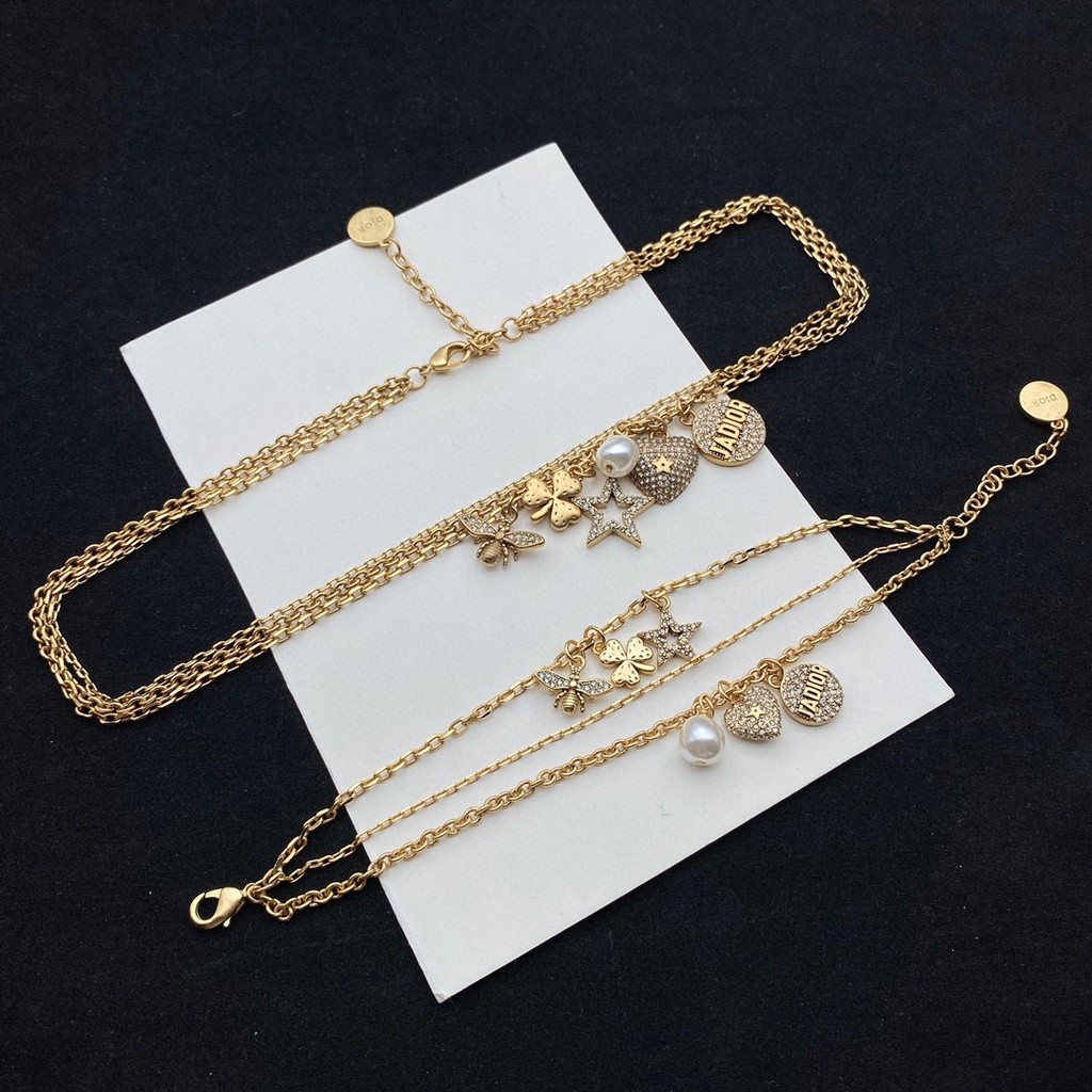 SC8 พร้อมกล่อง ใหม่ CD Pearl love letter จี้มุก retro แฟชั่นอเนกประสงค์หญิงสร้อยคอสร้อยข้อมือต่างหู 