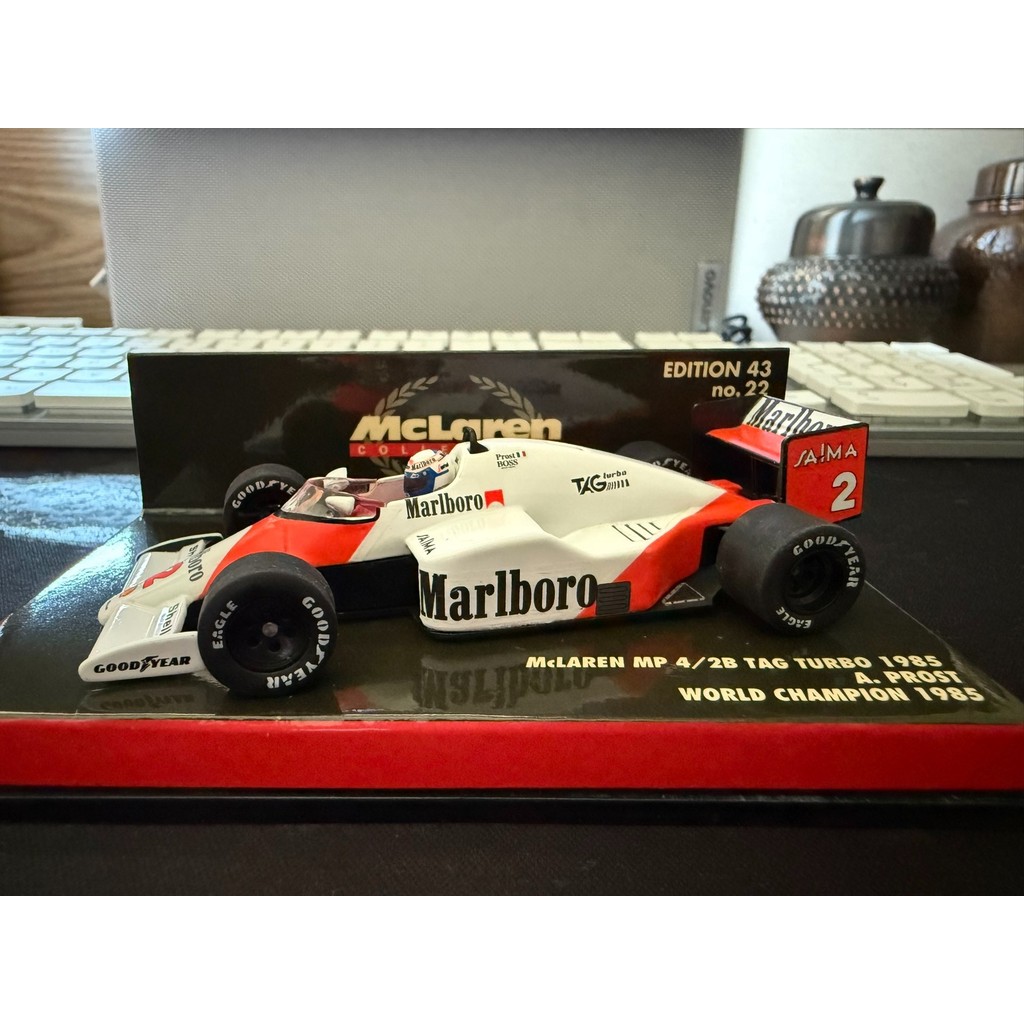 มินิตัด 1/43 mclaren Fleet mclaren mp4/2B Prost 1985 Game Season Crown, Marlboro Smoke Logo Painting