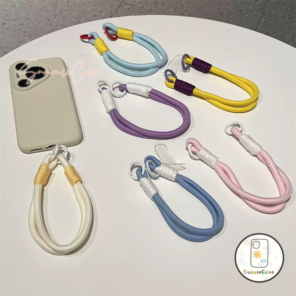 เรียบง่าย มีสไตล์ น่ารัก หวาน สีสันสดใส ตัดกันอย่างลงตัว เชือกแขวนสั้นถักทออย่างประณีต