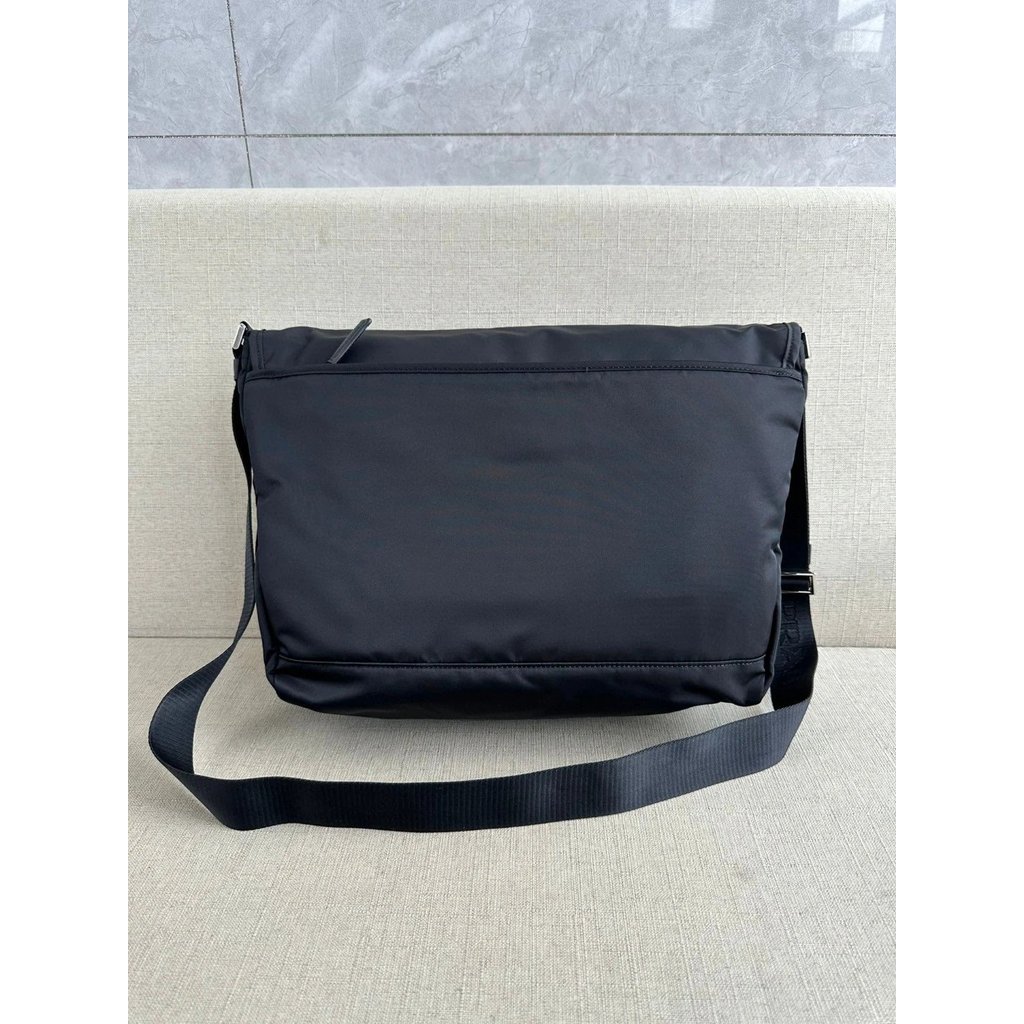 Prada Shoulder Messenger Bag กระเป๋าผู้ชาย