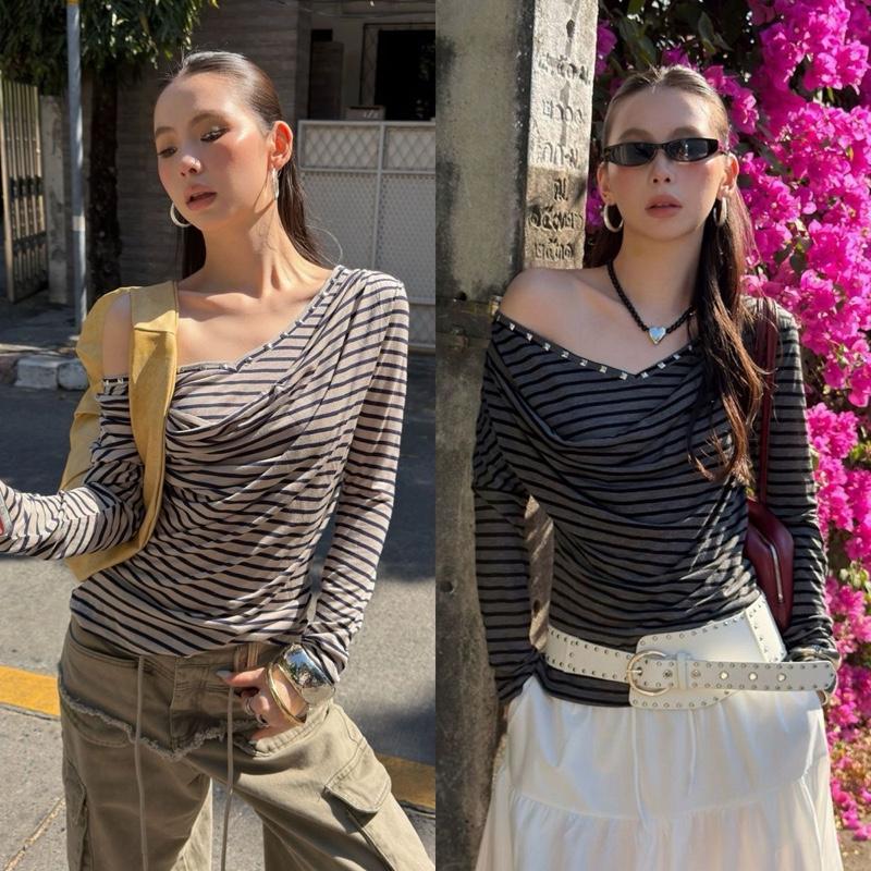 BY0471 เสื้อแขนยาวคอถ่วงปาดไหล่ลายริ้ว แต่งหมุด ผ้าพริ้วใส่สบาย benly co