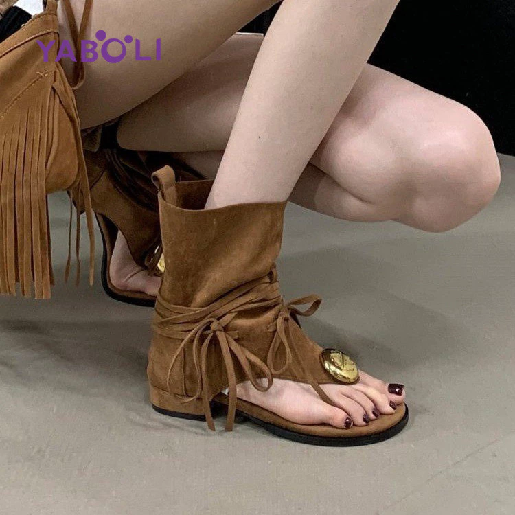 รองเท้าบู๊ทแบบผูกเชือกสไตล์เรโทรและโบฮีเมียนดีไซน์ Flip-Toe สำหรับรองเท้าแตะโรมัน