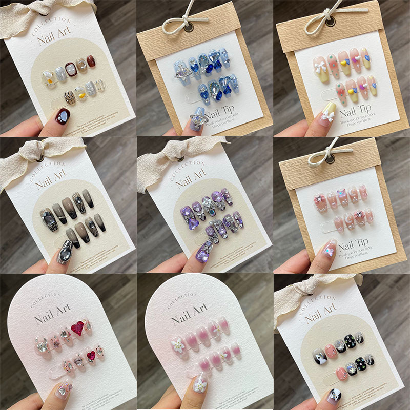 ชุดเครื่องมือฟรีพร้อมกาวทําด้วยมือกดบนเล็บ 25 สไตล์ประดิษฐ์ส่องไฟเล็บปลอมนํากลับมาใช้ใหม่และถอดออกได