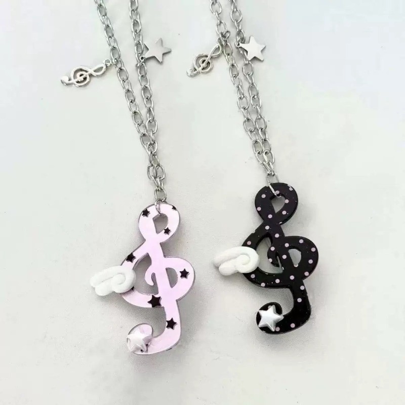สร้อยคอมือทำสไตล์ Early Note และ One-Wing Angel ดีไซน์หวานแบบ Y2K มิllenium
