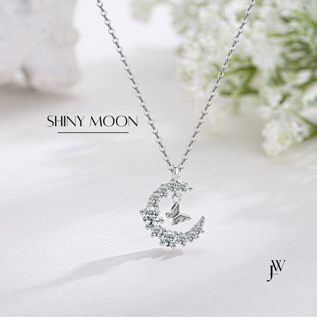 OUTLETS ล้างสต็อกจากโรงงานตรง👍สร้อยคอ Shiny Moon สร้อยคอพระจันทร์ สร้อยคอผีเสื้อ สร้อยเพชร ของขวัญ X028