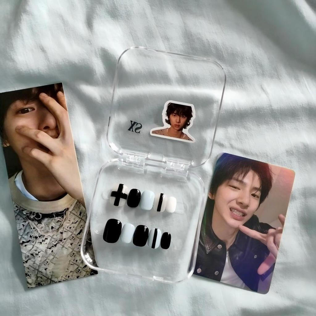 Cortisol Juhoon แต่งเล็บแบบแฮนด์เมดสไตล์เดียวกัน