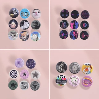 100 รูปแบบอะนิเมะตัวอักษร Tinplate Pin Cat Cool Designs Badge Vintage Rock Art เข็มกลัดอินเทรนด์ชุดอุปกรณ์เสริม