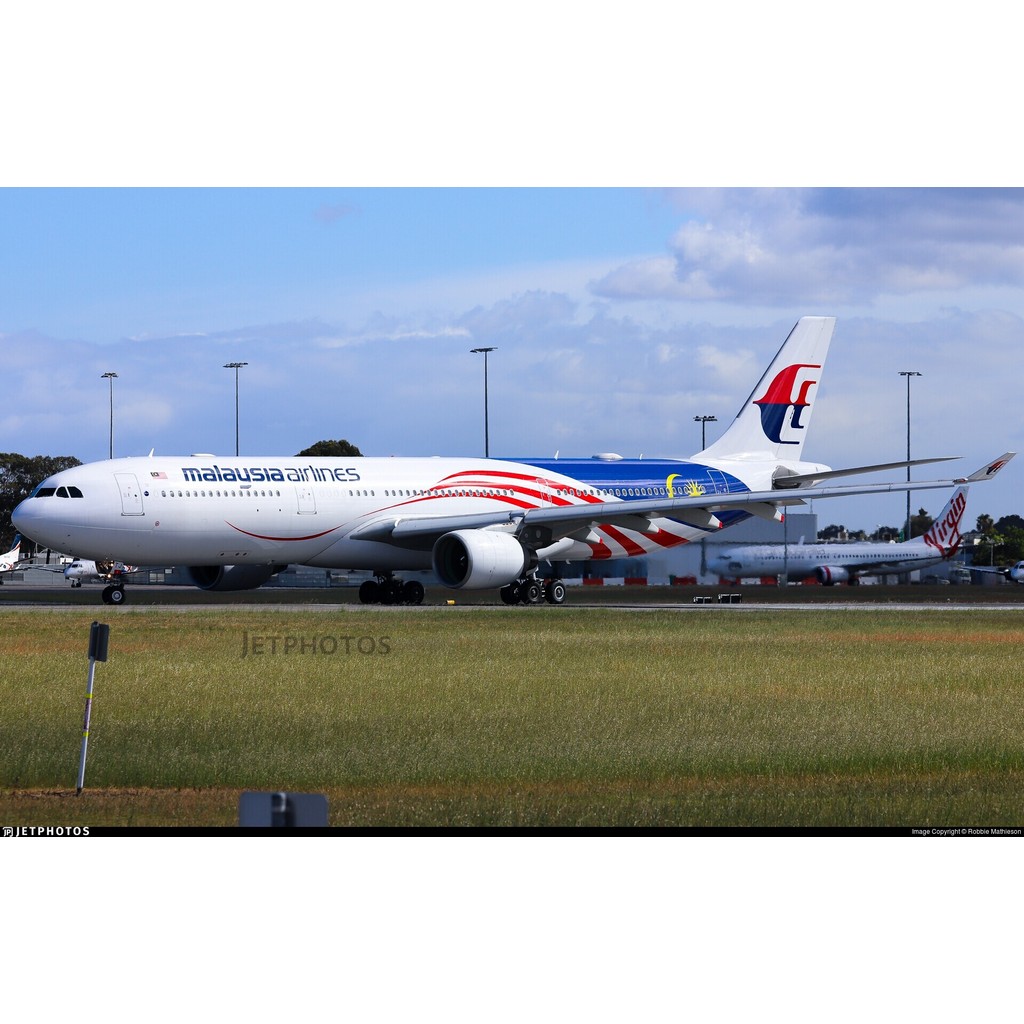 #1:: : รุ่น 400#PH马来西亚航空A330-300หมายเลขลงทะเบียน: