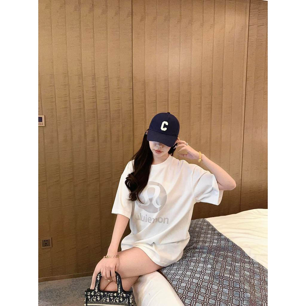 เสื้อยืดผู้ใหญ่ Moncler คลาสสิก รอบคอแขนสั้น สไตล์วิสUAL WESTERN slim fit