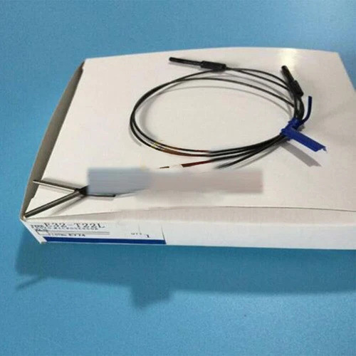Omron E32-T22L โฟโตอิเล็กทริคสวิตช์ไฟเบอร์หน่วย E32T22L ใหม่หนึ่งจัดส่งฟรี