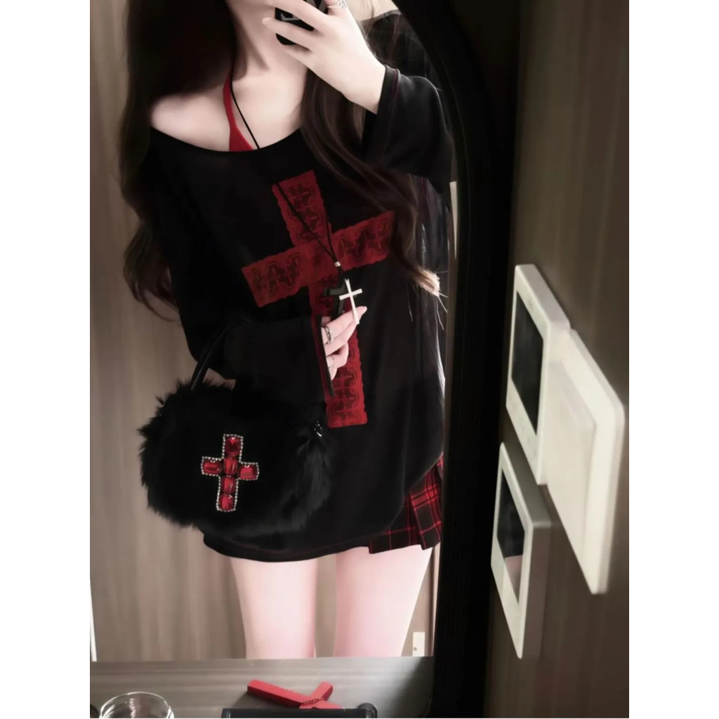 เสื้อยืดสีดำโปร่งแสงเล็กน้อย สไตล์ใหม่สำหรับใส่ลำลอง