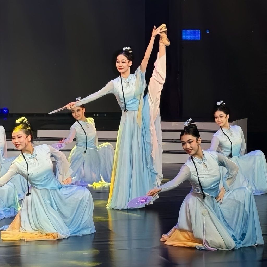 เครื่องแต่งกายเต้นรำคลาสสิก Beihu Yingyue กระโปรงผ้ากอซทรงสวิงขนาดใหญ่ สำหรับการแสดงหยิงเยวียน 01