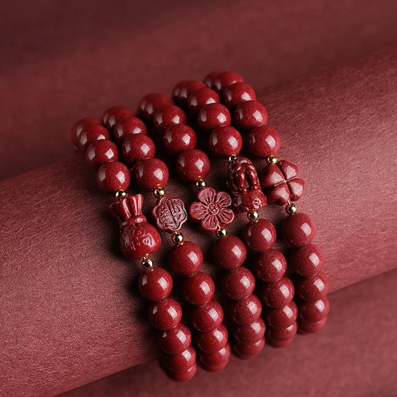สร้อยข้อมือลายโคลเวอร์สี่ใบ สไตล์ย้อนยุคและขยาย ในสไตล์ดอกไม้ห้าใบ เปิด