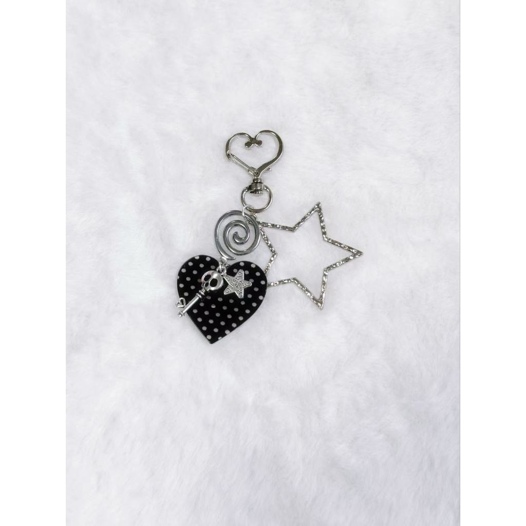 Bb.Best-ขาย Showa สไตล์โฮมเมดต้นฉบับ ins น่ารักลายจุดสีดํา Love Five-Pointed Star กระเป๋า Vortex พวง