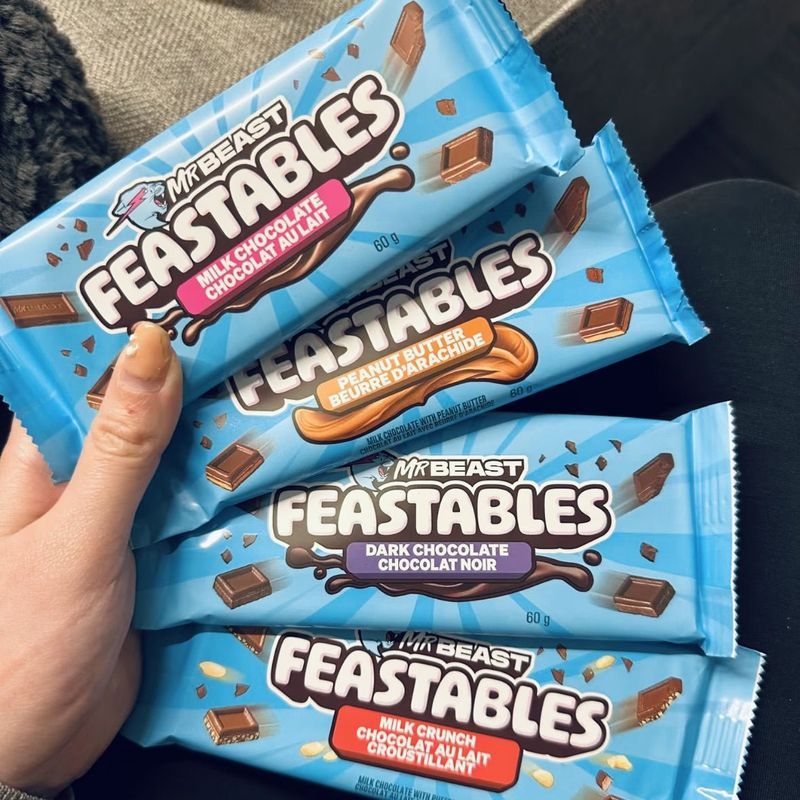 จัดส่งถุงน้ําแข็ง!นําเข้า Mr Beast Feastables Mr. Beast Milk Chocolate Influencer Snacks 4/13/11