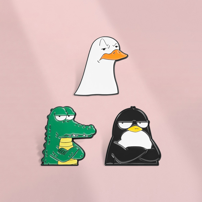 เข็มกลัดลายการ์ตูนเพนกวินและจระเข้น่ารัก สำหรับกระเป๋าเป้ เป็นของขวัญให้เพื่อน