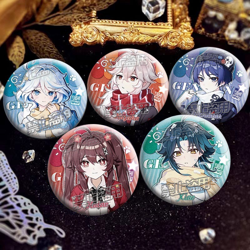 ป้ายเข็มกลัดและพินส์คอสเพลย์เกม Genshin Impact ตัวละคร Furina, Wanderer และ Hutao เครื่องประดับแฟชั่นและของสะสม