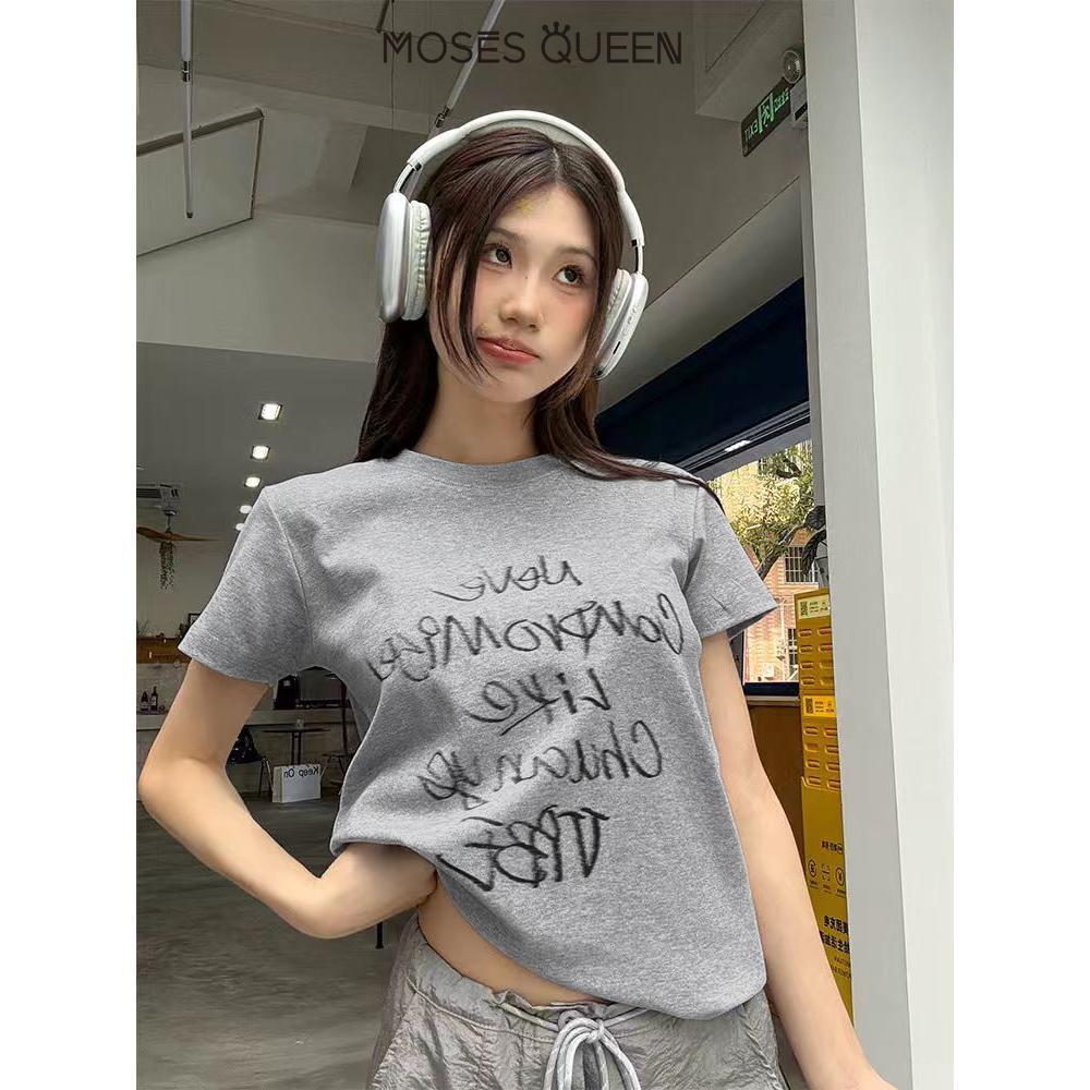 MOSESQUEEN มอสส์ ราชินี ปี 2026 เสื้อแขนสั้นใส่สบาย มาในหลากหลายสีพื้น เหมาะสำหรับออกไปนอกบ้านทุกวัน #63439