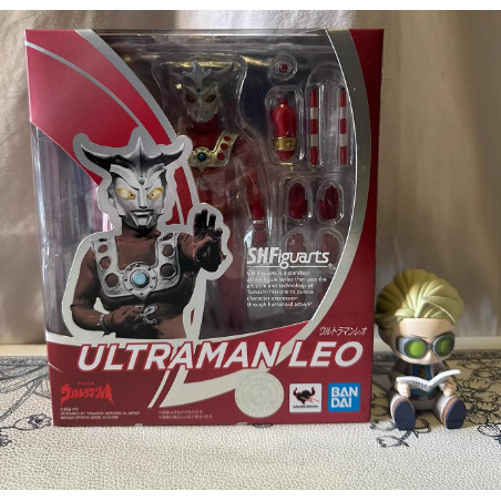 Bandai SHF Ultraman Leo Action Figure