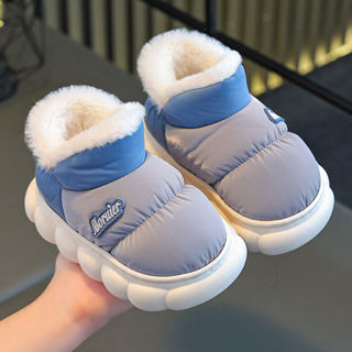 รองเท้าบู๊ทลุยหิมะสำหรับเด็ก ออกแบบมาเพื่อกันน้ำและลดการลื่น…