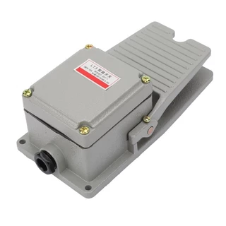 LT-3 สวิตช์เท้าเหยียบ กันลื่น อลูมิเนียมเชลล์ FOOT SWITCH กดติด ปล่อยดับ AC380V 5A จัดส่งจากกรุงเทพ