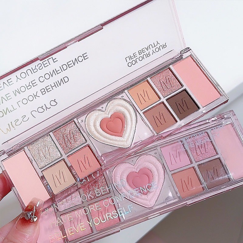 มีสีให้เลือกมากมาย ทาได้ง่าย ซิกเนเจอร์ อายแชโดว์ พาเลท 11 COLORS Eyeshadow Palette สีแน่นชัดติดทน