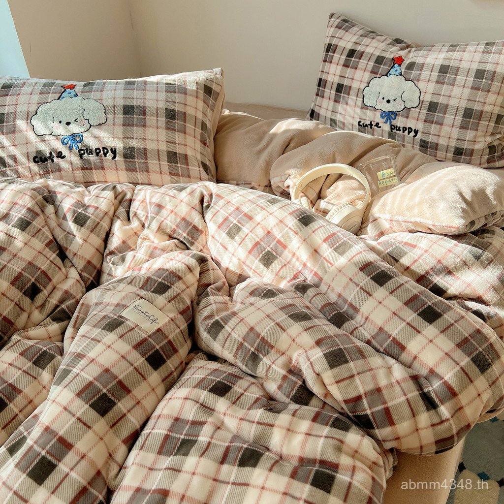 Anti-Static Milk Lazy Flannel Warm Checkered แผ่นขนแกะเย็บปักถักร้อยชุดสี่ชิ้นผ้าเช็ดตัวการ์ตูน 1.8m