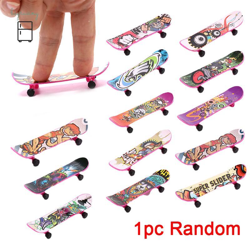[BRN] 1X Mini Finger Board Skateboard Novelty Kids Boys Girls Toy Gift Party TH