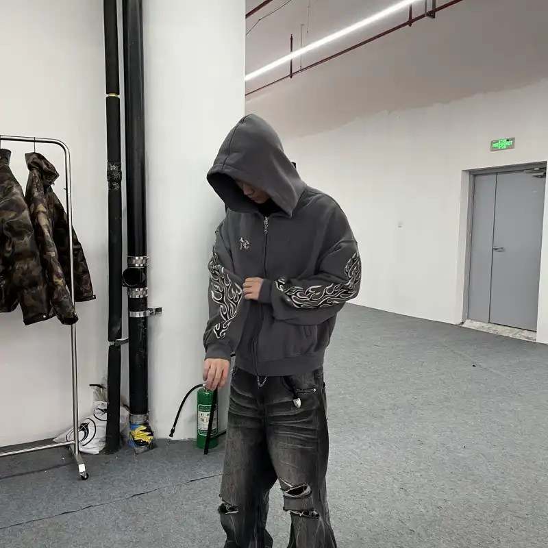 Thug Club เสื้อกันหนาวลายไฟ สไตล์ทุกคลับ มีซิป