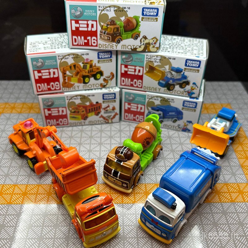 Domeka Alloy Collection Car Model Dump Truck Bulldozer Cement Mixer Truck รูปแบบใหม่