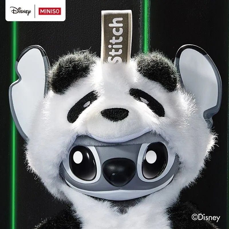 สินค้าใหม่พร้อมสต็อก MINISO Disney Street Stitch Panda Vinyl Plush Pendant Stitch Pendant20260405