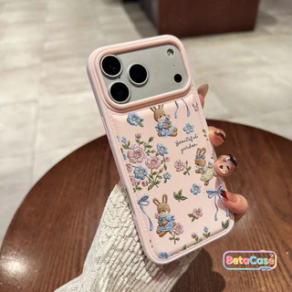 เคสมือถือลายกระต่ายดอกไม้สีชมพู+ฟ้า หวานๆ พิมพ์ลายใหม่ รองรับ iPhone 17-16-15-14-13-12-11 Pro Max/Plus