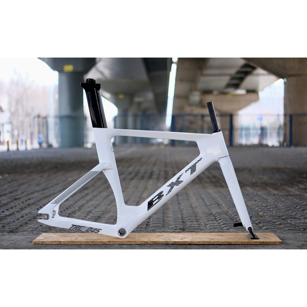 FIXED GEAR CARBON AERO BXT TRC045 FRAME – PREMIUM FULL CARBON