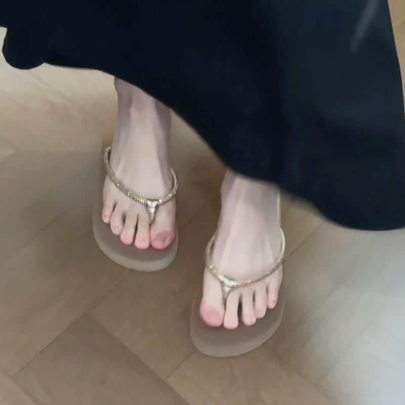 slipper รองเท้าแตะ รองเท้าแตะ Rhinestone Flip-Flops สำหรับผู้หญิง แบบ wedge หนา เหมาะสำหรับฤดูร้อนแล