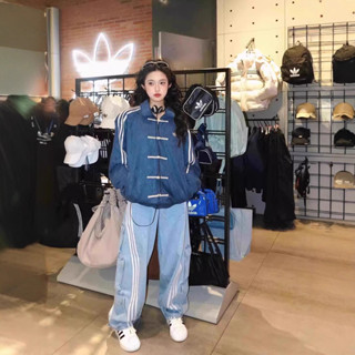 แจ็คเก็ตผู้ชายสไตล์จีน ฤดูใบไม้ผลิ พร้อมฮู้ดเบสบอลและลายเส้น…