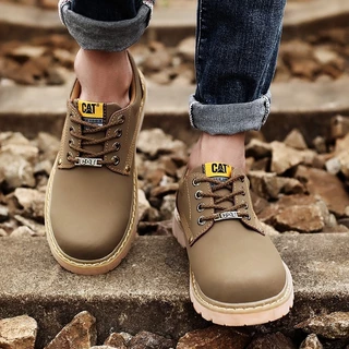 【แท้】Caterpillar 1904 Tooling ต่ำสุดมาร์ตินรองเท้าผู้ชายและผู้หญิงหนังกันน้ำรองเท้ากันลื่นมาร์ติน