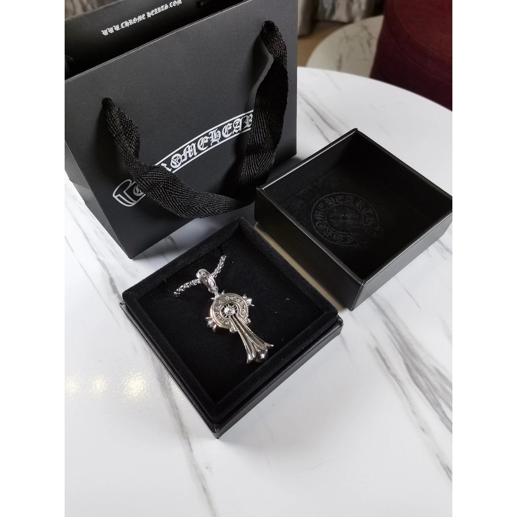 Chrome He @ rts Chrome He @ rts สร้อยคอ Chrome Cross, ความยาวโซ่ 70 ซม., 925 รุ่นเงินสเตอร์ลิงทั้งตั