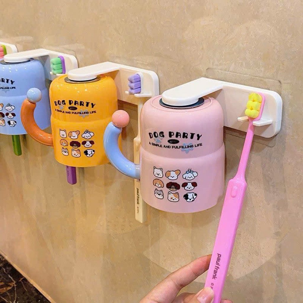 SUPER CUTE DOG PARTY WALL BRUSH CUP b09