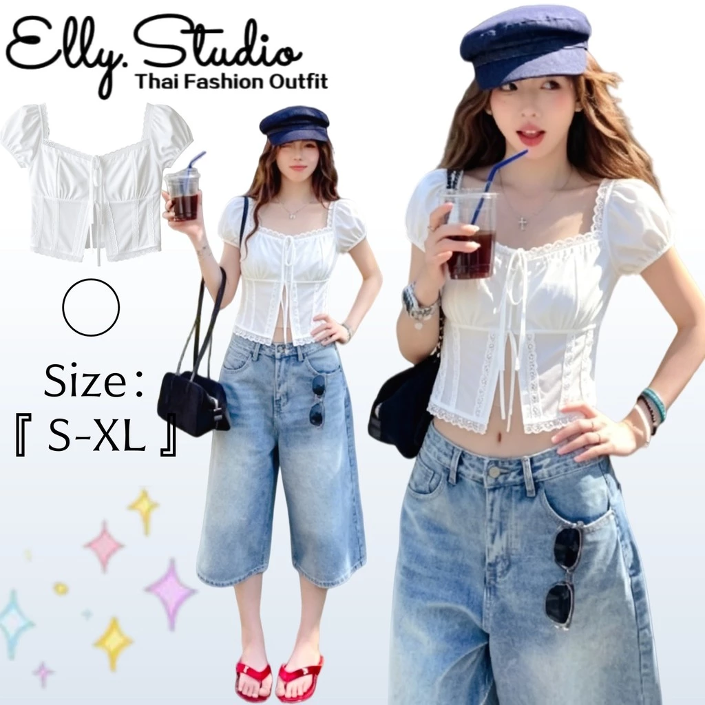 Elly พร้อมส่ง🦄เสื้อครอปเเขนสั้น🦄ลูกไม้ ไหล่ปาด แหวกหน้า ระบายขอบ สไตล์สาวเกาหลี เซ็กซี่ ใส่สบาย