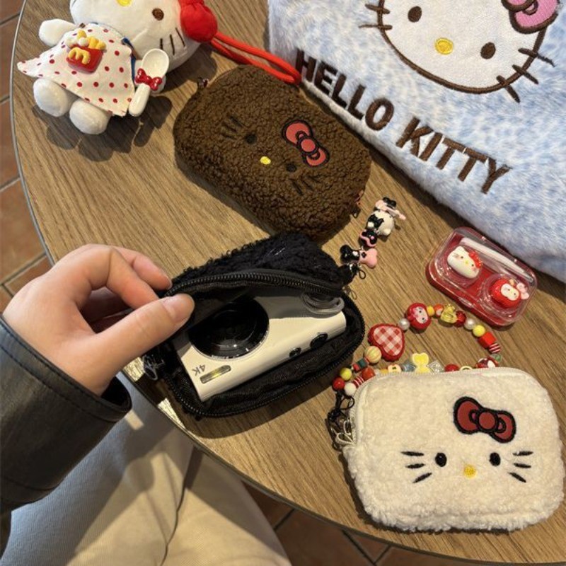 กระเป๋าใส่เหรียญ Kitty Lamb ขนสัตว์เย็บปักถักร้อย CCD Storage กระเป๋าเครื่องสําอางมูลค่าสูงป้าผ้าเช็ดตัวสไตล์ใหม่น่ารัก ราคา ถูกที่สุด ดีลบีเคเค แกลเลอรีภาพที่ 3
