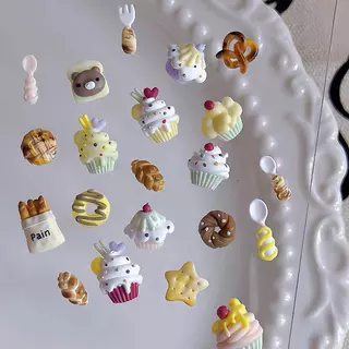 DSTH 1 ชิ้น 3D การ์ตูนเค้กไอศกรีม Snas อะคริลิคเล็บแม่พิมพ์ DIY ซิลิโคนตกแต่งเล็บแม่พิมพ์ร้อน
