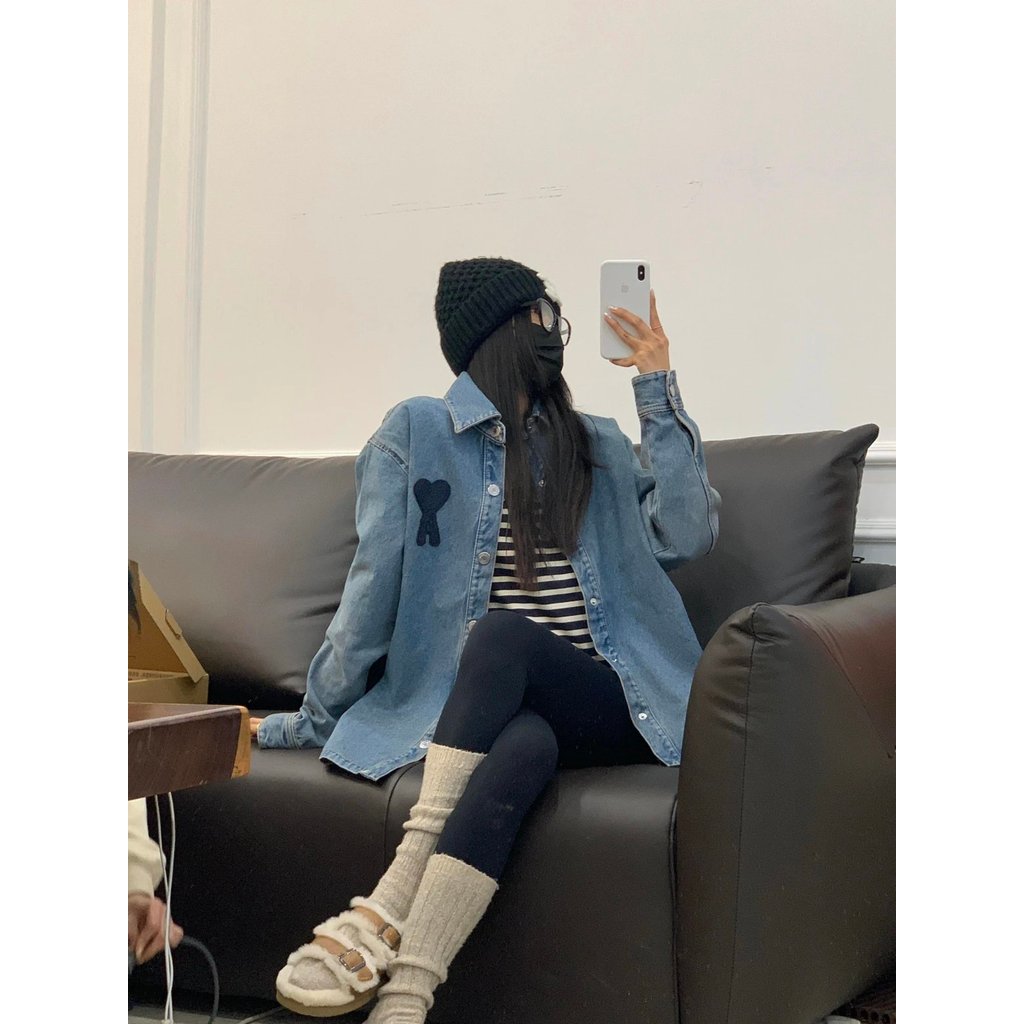 [ผ่านระดับทดสอบ] อามิ เสื้อแจ็คเก็ตเย็บปักถักร้อยแพทช์สามมิติ
All-Match Denim แจ็คเก็ตสไตล์เดียวกันส