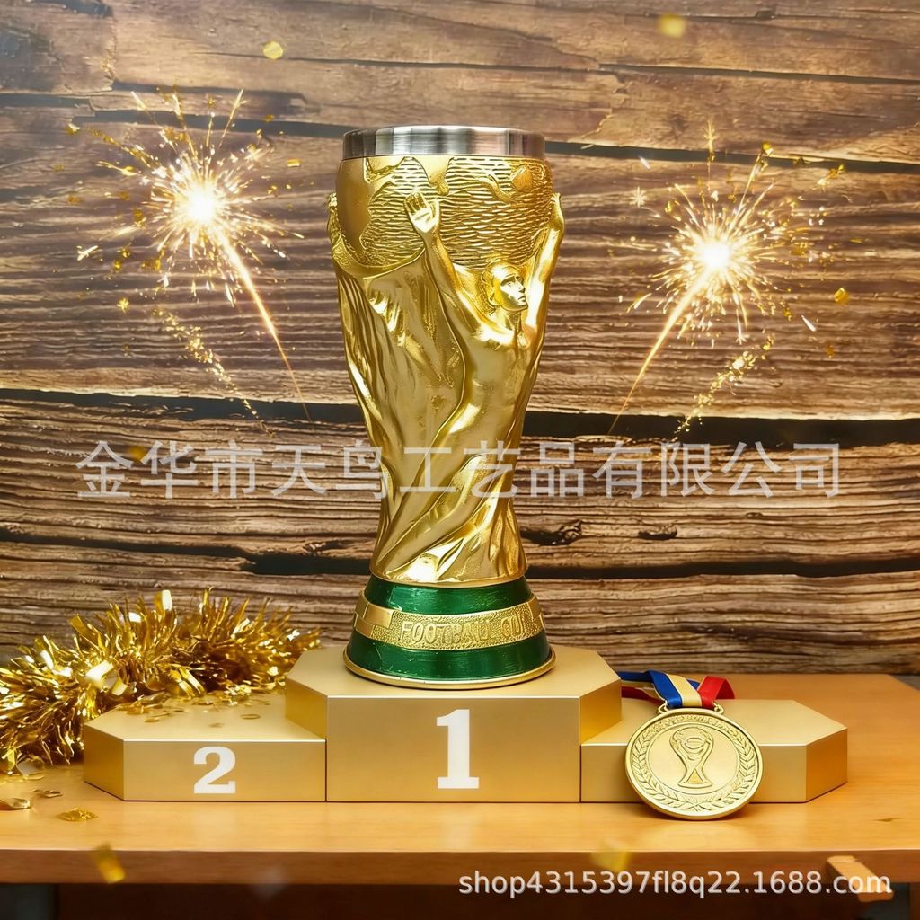 พร้อมสต็อก สินค้าใหม่ แก้วเบียร์ทรงฟุตบอลโลก2026 Megamo World Cup Hercules Mug ความรู้สึกระดับไฮเอนด์