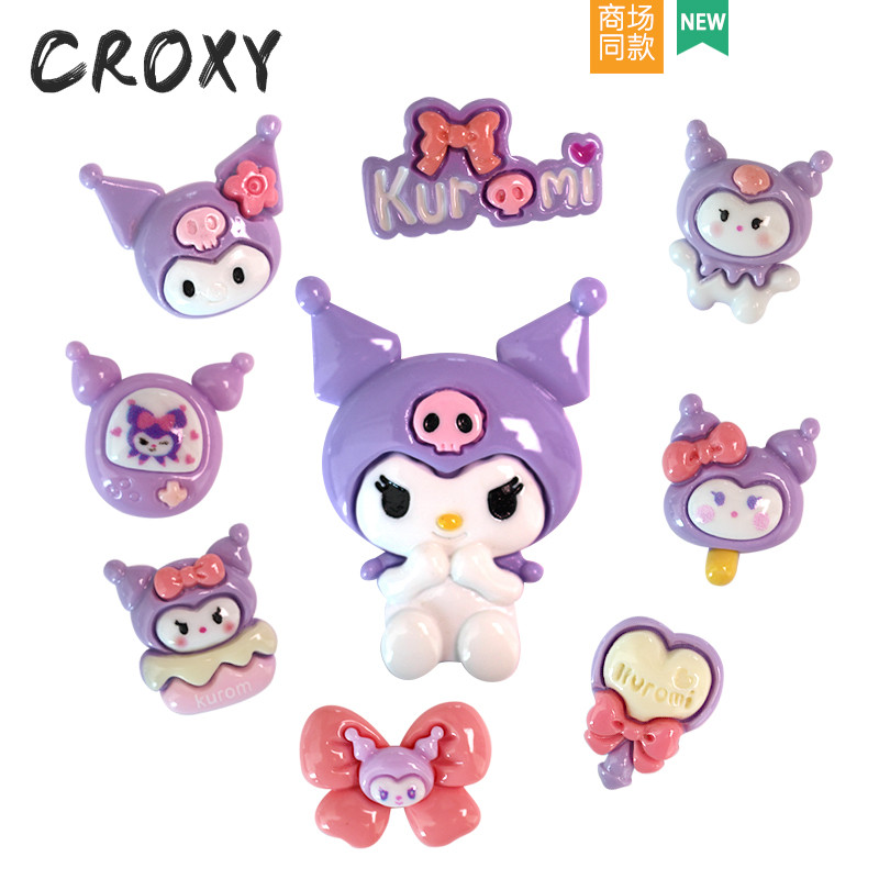 daddy jibbitz jibbitz crocs ของแทั CROXY Kuromi Hole อุปกรณ์เสริมสำหรับรองเท้าแบบการ์ตูนดอกไม้ ออกแบ