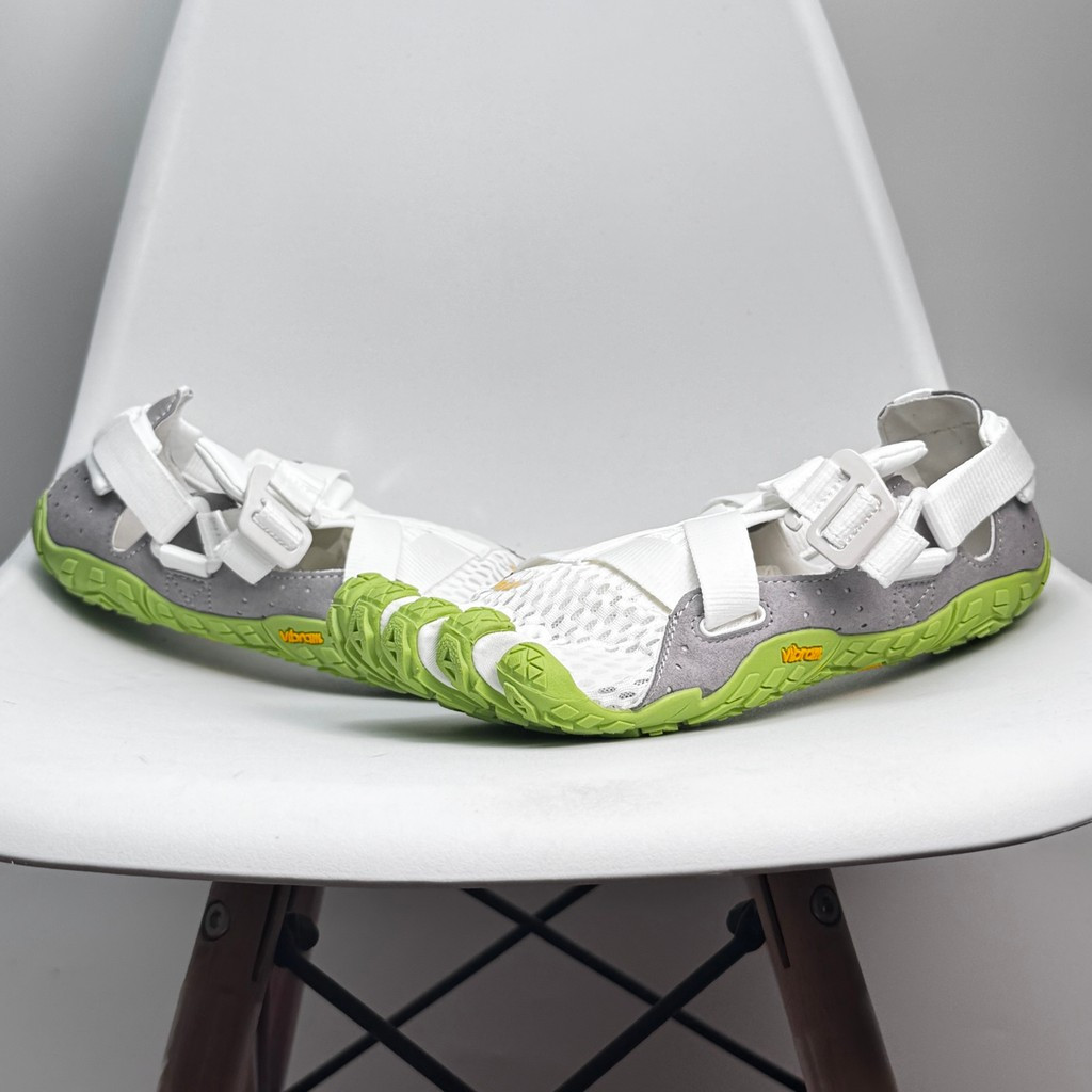 Vibram SUICOK LOW-CUT Five Fingers Nin-Lo กันลื่นและเบาะเบาที่เหมาะสำหรับการออกกำลังกายและใช้งานหลาก