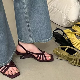 รองเท้าส้นสูงสไตล์สแควร์ toe สำหรับสตรี ทำจากหนังนิ่ม ดีไซน์แฟชั่น