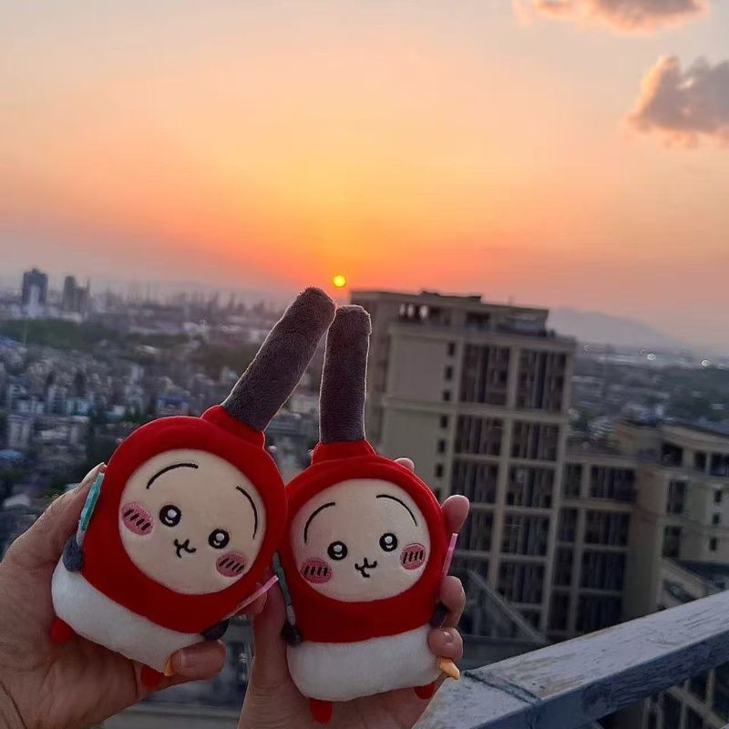 【พร้อมส่ง】chiikawa พวงกุญแจ เคส แท้ ตุ๊กตา พวงกุญแจ jiikawa Little Eight Happy Birthday ไฟแช็ก Usaki