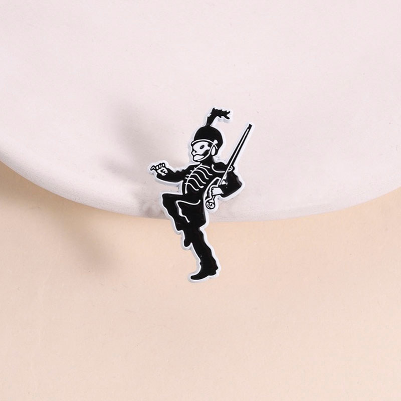 เข็มกลัดแบดจ์วงดนตรี marching skeleton retro สไตล์ดั้งเดิมและพังค์