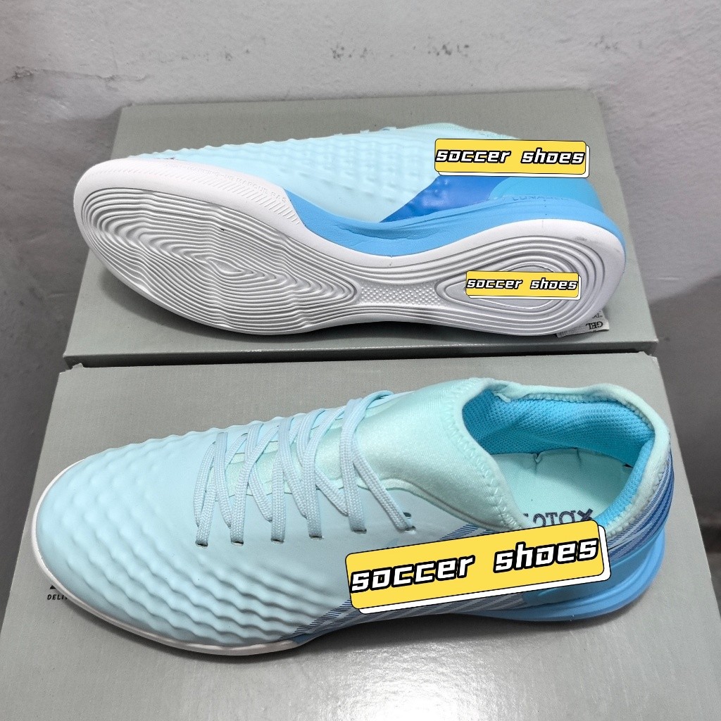 รองเท้าฟุตบอล Futbol Zapato MagistaX Final II IC 39-45 ผ้ากลางแจ้งสําหรับชายลื่นและทนต่อการสึกหรอรอง